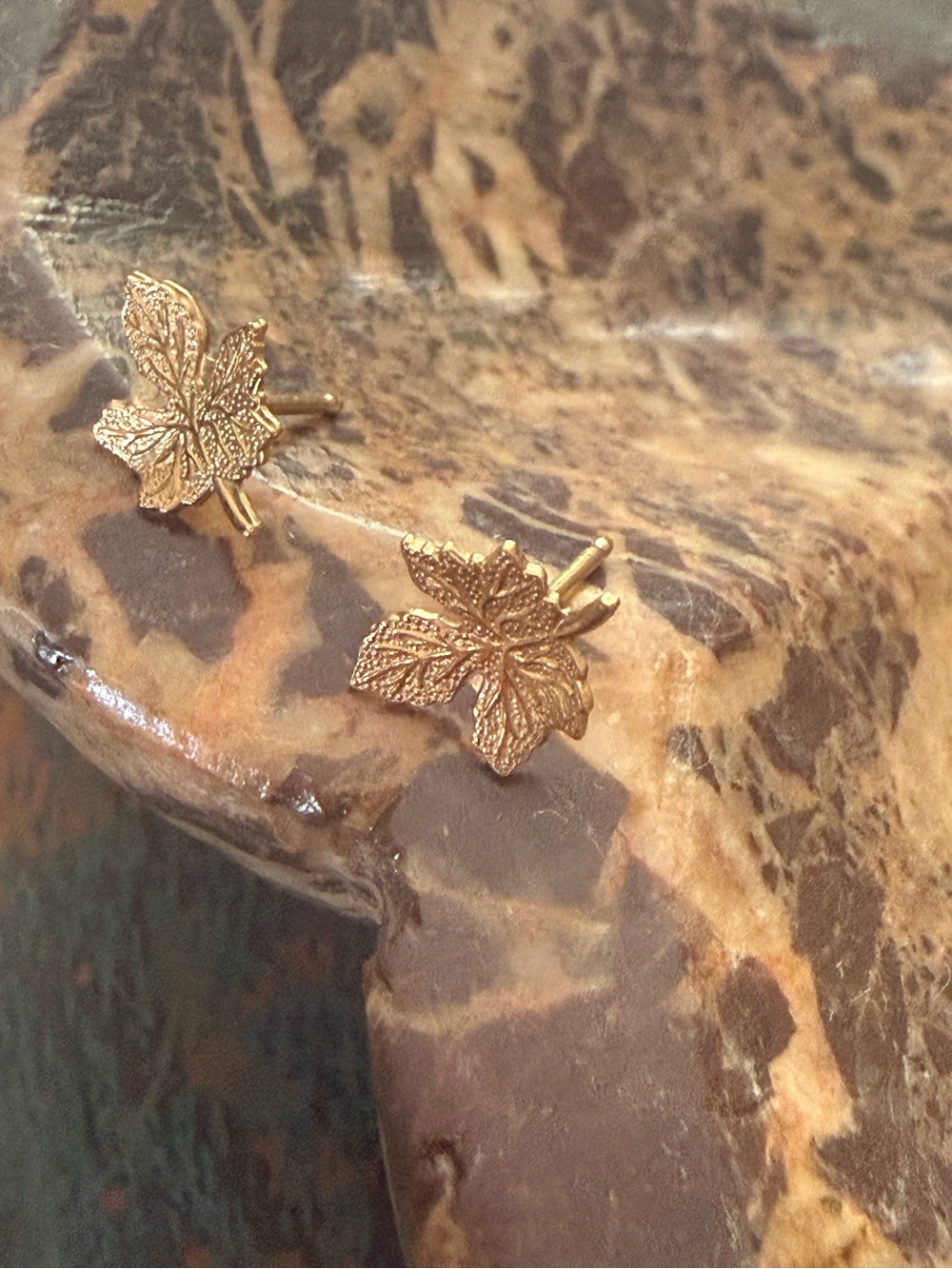 Vintage 14k Gold Leaf Stud post Earrings - Elegant Women’s Jewelry